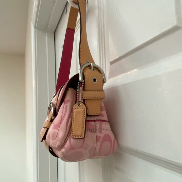 Coach RARE Vintage Y2K Pink Signature Soho Shoulder Bag w Tan Leather Trim - Picture 3 of 13